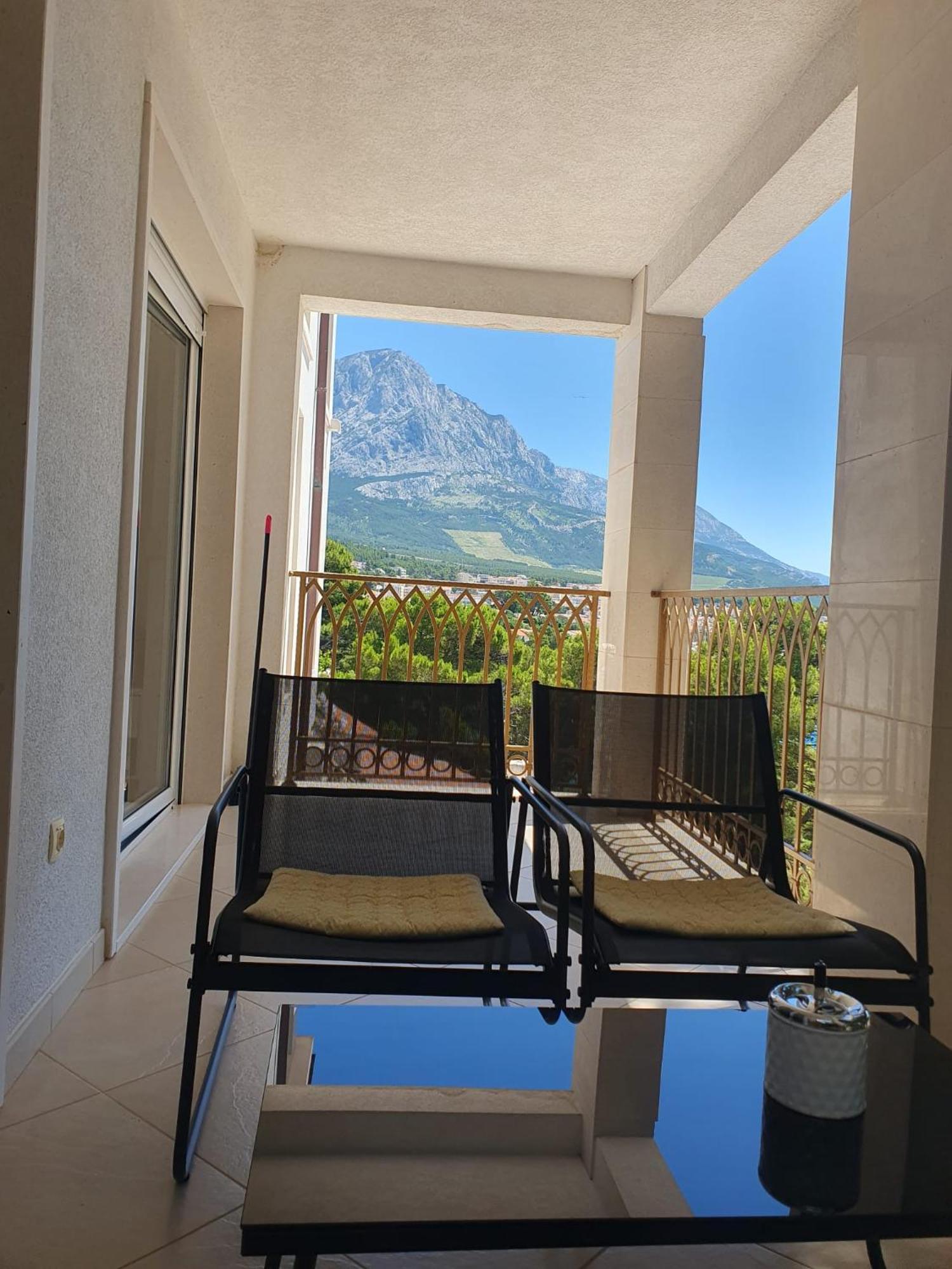Inas Place Baška Voda Εξωτερικό φωτογραφία
