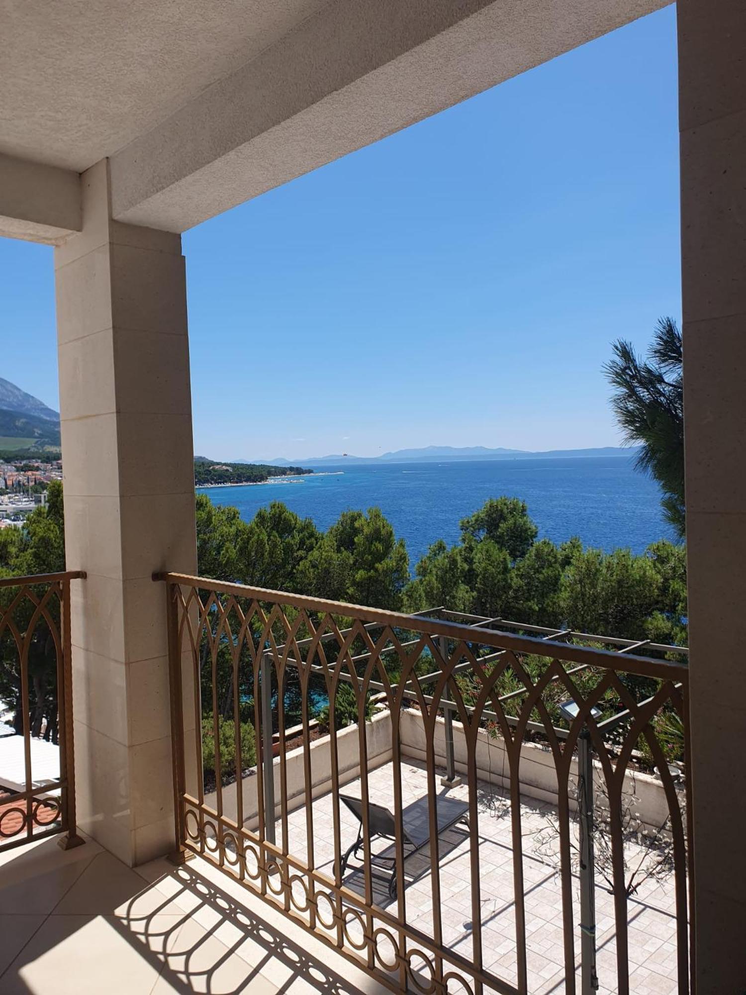 Inas Place Baška Voda Εξωτερικό φωτογραφία